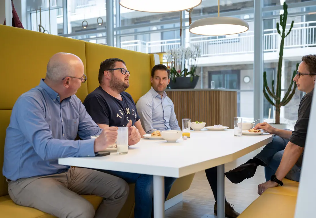 Collega's in de kantine